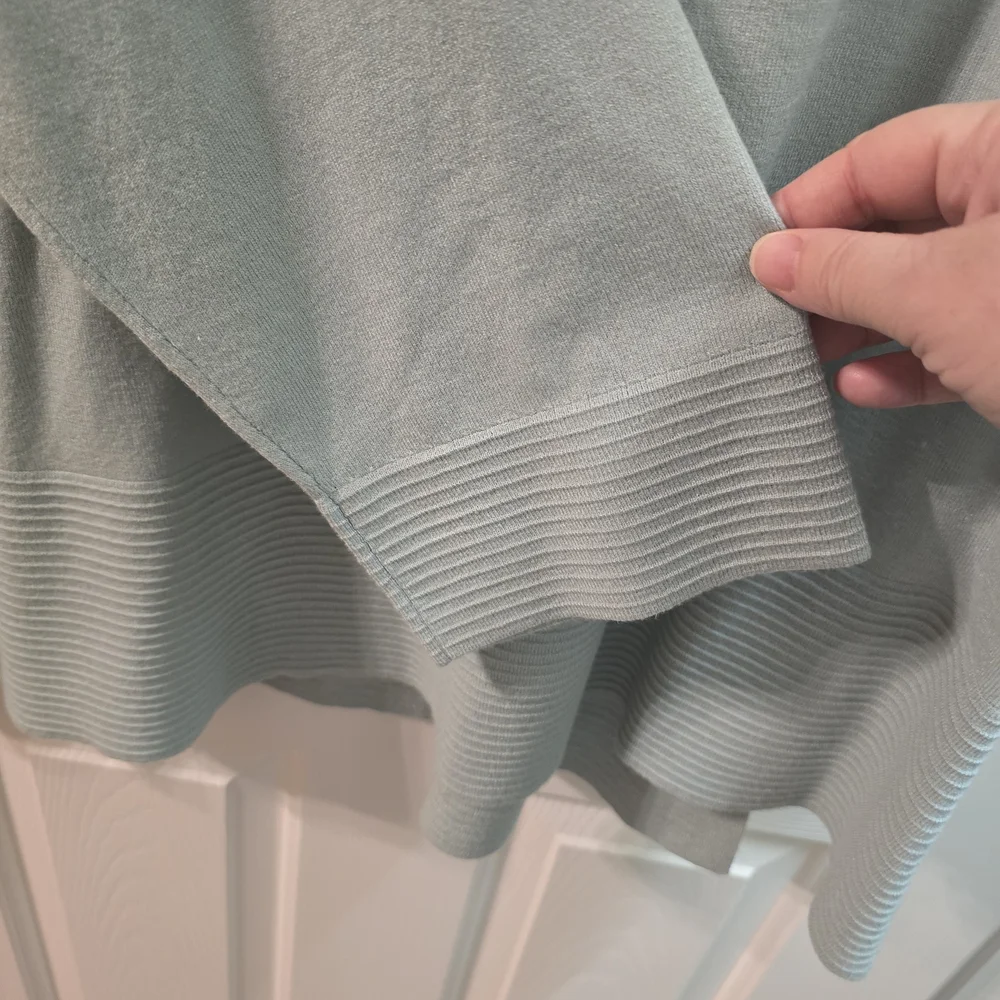 Cyrus Light Mint Green Lightweight Oversized Knit Top - Picture 3 of 5